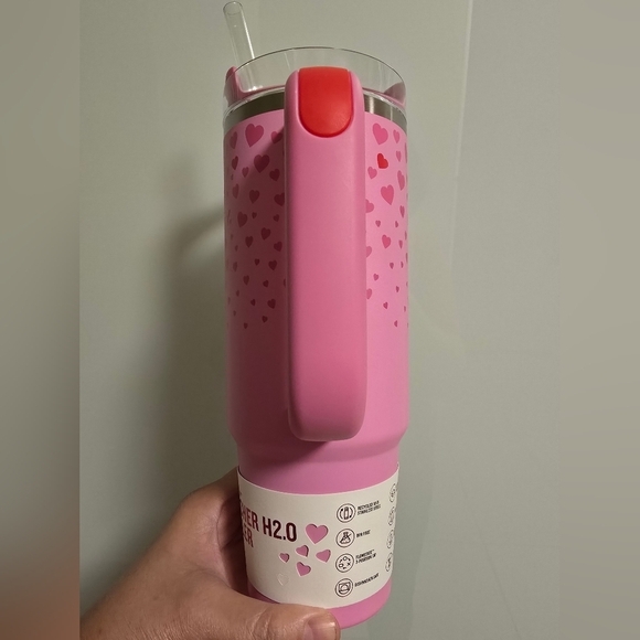 NWT Stanley Target 2025 Valentine's Limited Ed Collab Flowstate Quencher 30 oz - Picture 2 of 10